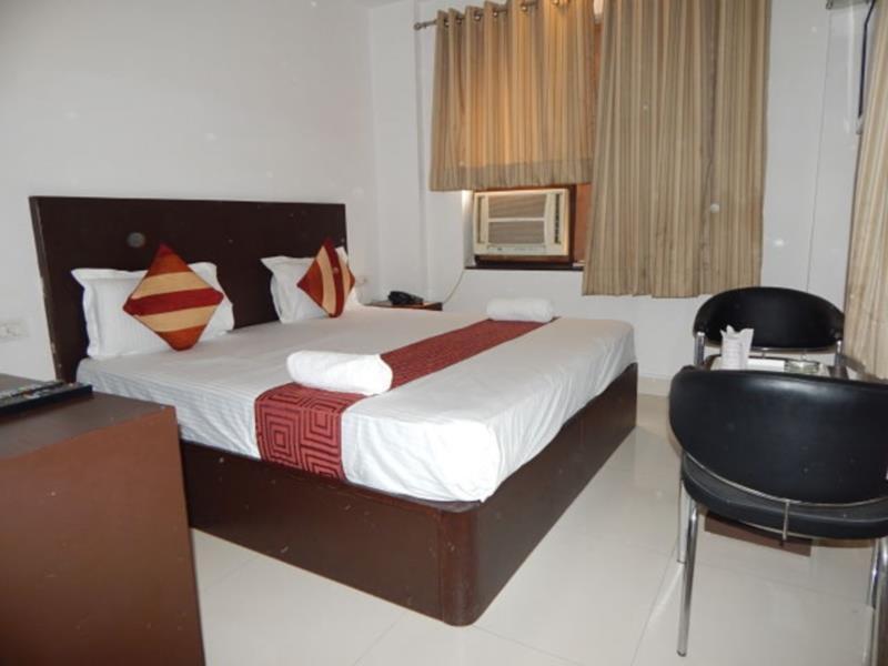 Hotel Siam International Делхи Екстериор снимка