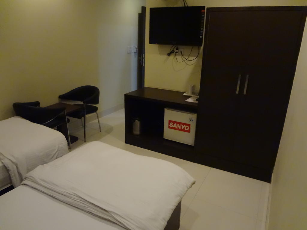 Hotel Siam International Делхи Стая снимка